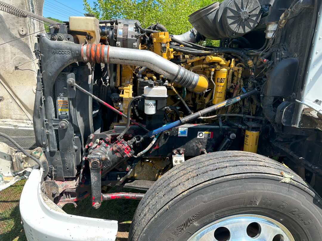 2009 PETERBILT 386 - Image 32